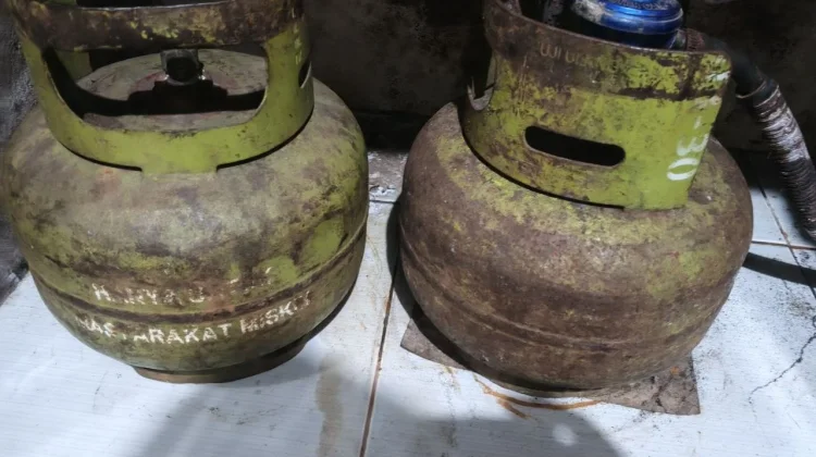 Dikeluhkan Langka, Sebagian Warga Pontianak Masih Mudah Dapat LPG 3 Kg