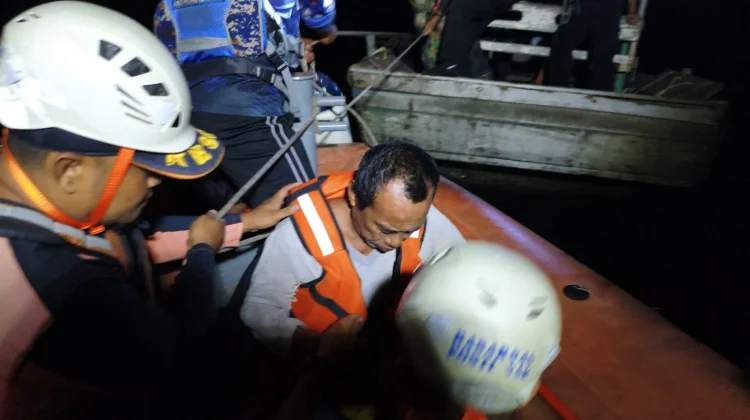 ABK Motor Klotok Mati Mesin di Muara Ketapang Berhasil Dievakuasi