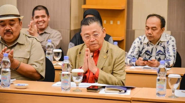 Cornelis Dorong Industri Taat Lingkungan dan Transparansi Karbon