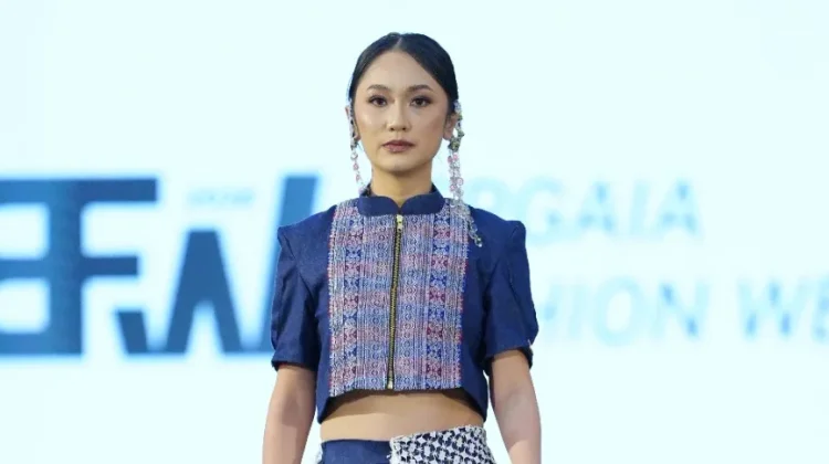 Puteri Indonesia Kalbar Ramaikan BerGAIA Fashion Week 2026