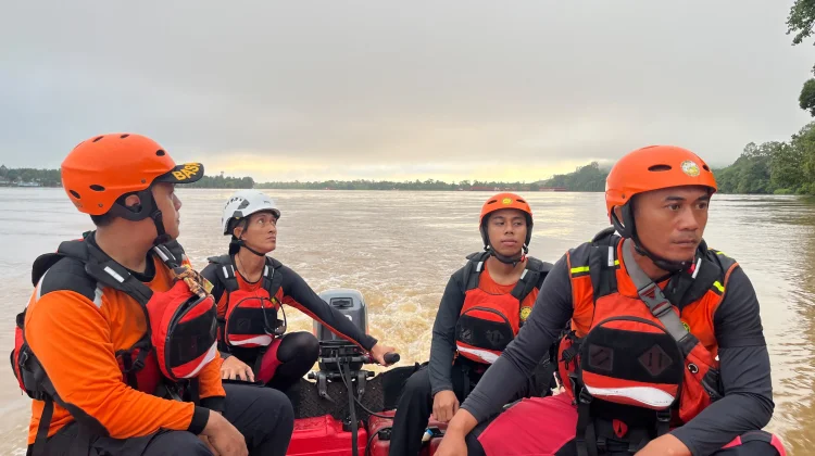 Tim SAR Temukan Korban Jatuh dari Kapal Motor Tambang Sanggau Meninggal Dunia