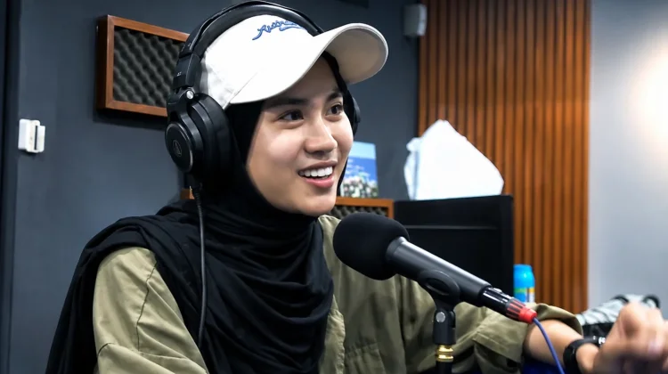 Kiat Mahasiswi Double Degree Pontianak Sukses Pimpin Diri