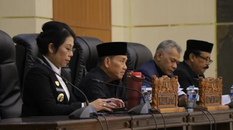 Wali Kota Singkawang sampaikan Nota Pengantar Pertanggungjawaban APBD 2025
