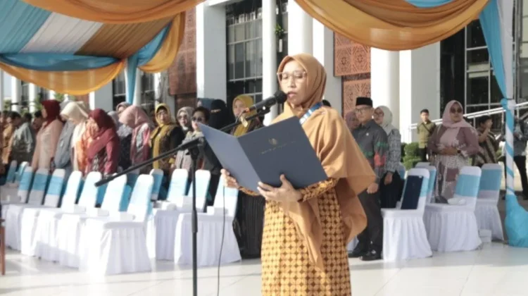 Tema "Ayah Wajib Hadir", Sekda Kalbar Soroti Ancaman Digital bagi Anak