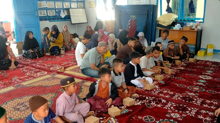 Puskesmas Punggur Layani Sunatan Massal Gratis untuk 20 Anak di Tiga Desa