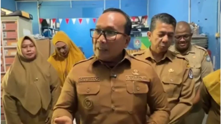 Sujiwo Tinjau Kantor Diskominfo, Pastikan Rehab Masuk Prioritas Tahun Depan