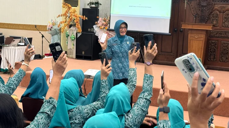 PKK Pontianak Bertransformasi Digital: Dari Catatan Manual ke Data Digital