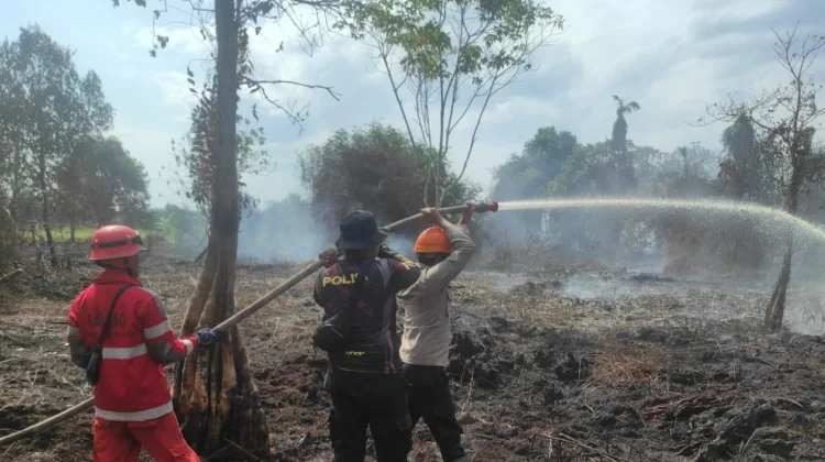 Polres Kubu Raya Gencarkan Penanganan Karhutla di Dua Kecamatan