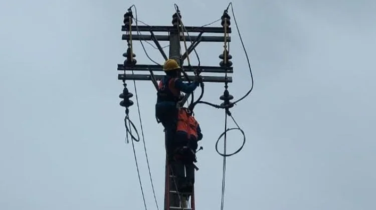 PLN Pulihkan Sistem Kelistrikan Kalbar usai Perbaikan PLTU