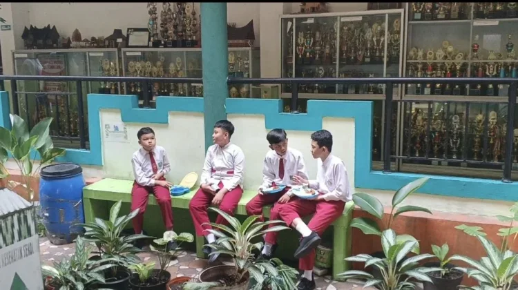 MPLS SMP Negeri 1 Usung Tema "Ramah Hijau Berkarakter