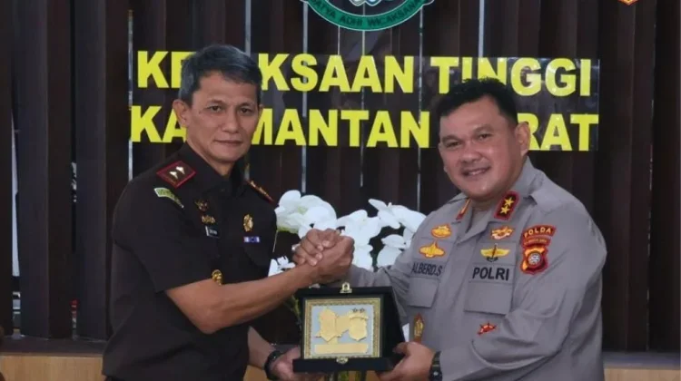 Kajati Kalbar Terima Kunjungan Silaturahmi Kapolda Kalbar, Perkuat Sinergi