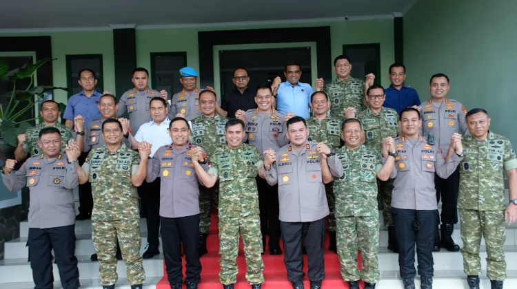 Kapolda Kalbar dan Pangdam XII/Tanjungpura Perkuat Sinergi TNI-Polri