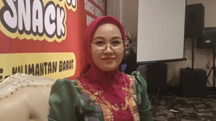 Kisah Fenty Bangun Agen Snack yang Kini Punya 9 Cabang