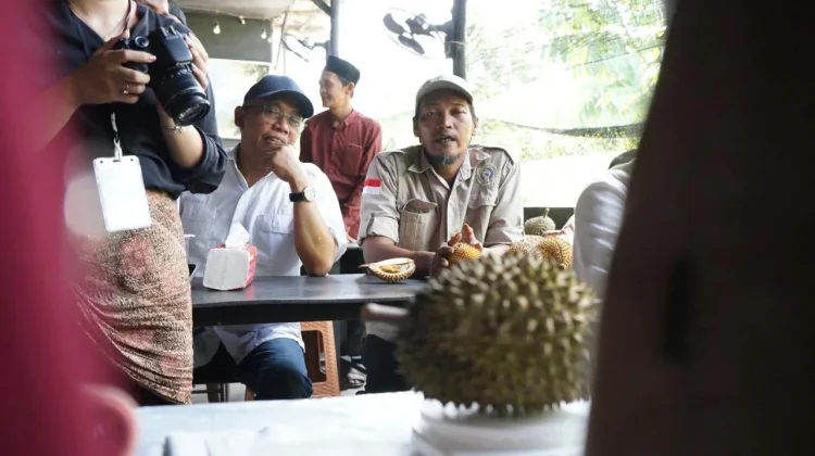 Durian Punggur Dominasi Kontes Pameran Flora dan Fauna Bumi Khatulistiwa
