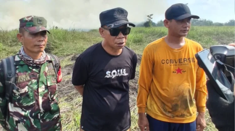 Camat Sui Ambawang Pastikan Penanganan Karhutla di Teluk Bakung Berjalan Optimal