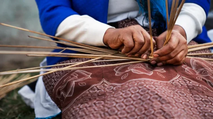 Mata Pencaharian Tradisional yang Tetap Eksis di Era Digital