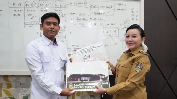 Angka Lama Sekolah Terhambat, Karolin Lobi Pusat Bangun Sekolah Rakyat di Landak