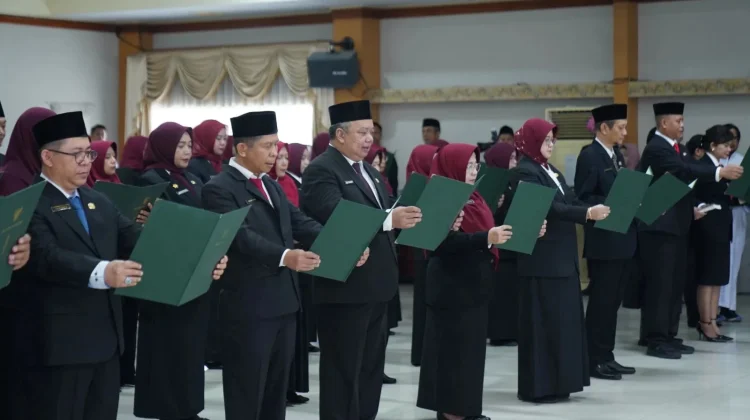 Pemkot Pontianak Rotasi Sejumlah Pejabat
