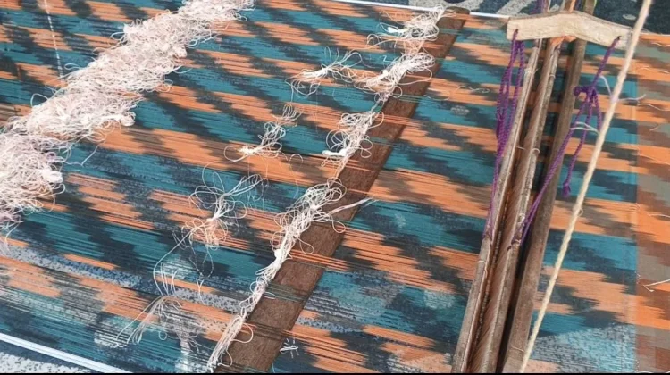 Tenun Kalbar Karya Songket Kurnia Mendunia