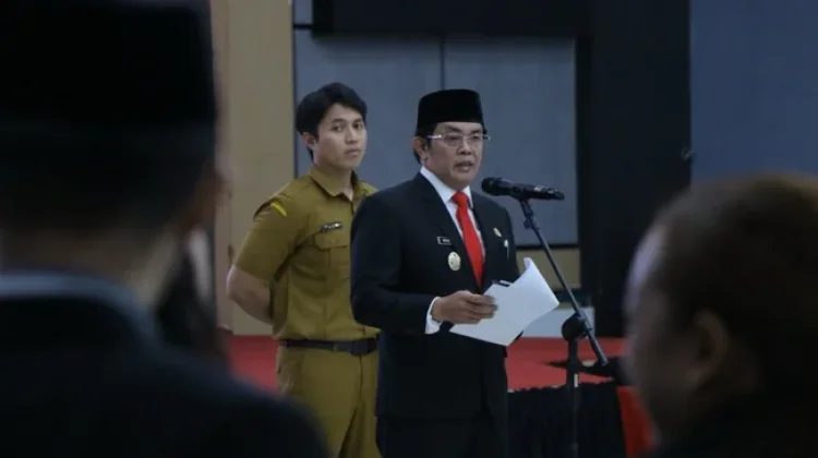 Wawako Lantik 6 ASN, Dorong Birokrasi Profesional dan Berorientasi Pelayanan