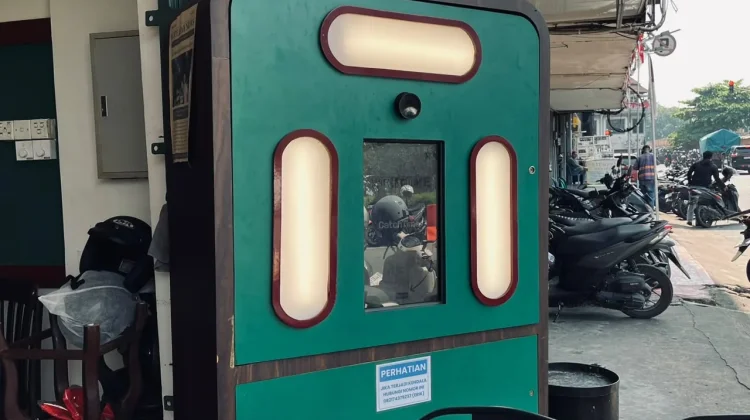 Desain Bergaya Koran Jadi Daya Tarik Baru Photo Booth di Pontianak