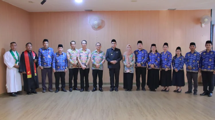 Bupati Bengkayang Lantik Sembilan ASN ke dalam Jabatan Fungsional