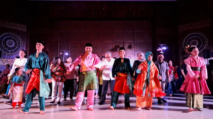 Pementasan Seni Kesah Selaseh Karya Koreografer Budi, M.Sn.