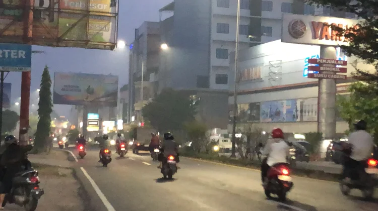 Kualitas Udara Tak Sahat, Sekolah Terpaksa Belajar Daring