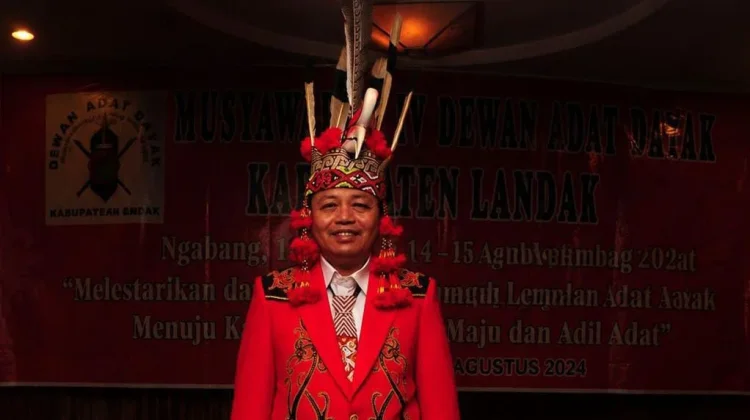 Masyarakat Dayak Kalbar Diajak Kibarkan Merah Putih Sambut HUT ke-81 RI