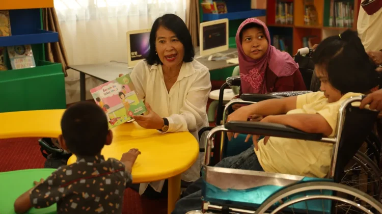 Dorong Peningkatan Literasi Masyarakat lewat Layanan Inklusif