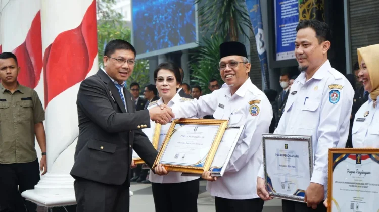 Pontianak Raih Dua Penghargaan dari Kementerian Hukum