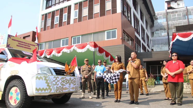 Bupati Bengkayang Lepas Karnaval HUT ke-81 RI