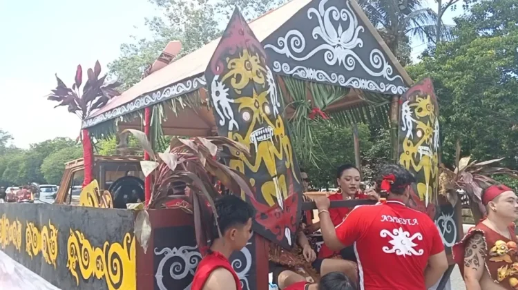 Suku Dayak: Sejarah, Struktur Adat, Tembawang, Filosofi Hidup dan Dukungan Riset