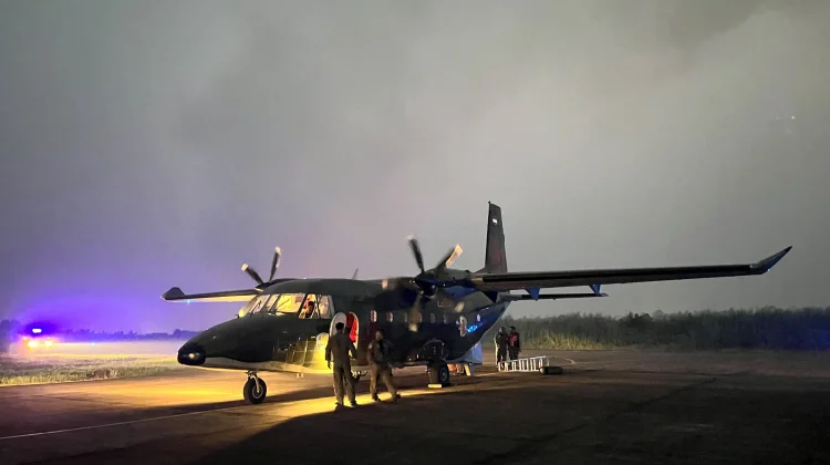TNI AU Kerahkan Cassa A-2117, Perkuat Operasi Udara Atasi Karhutla di Kalbar