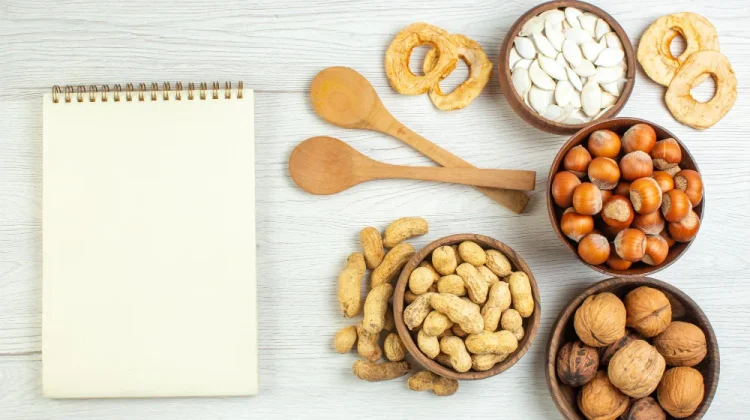 Kacang-Kacangan Cemilan Renyah Kaya Nutrisi