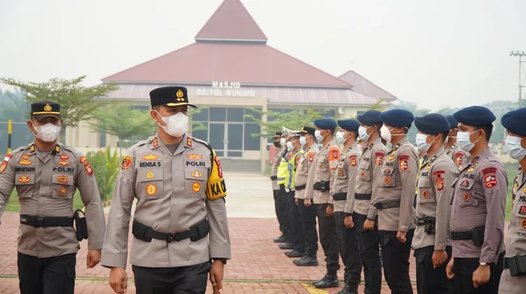 Kapolres Kubu Raya Pimpin Apel Gelar Pasukan Operasi Aman Nusa Dua