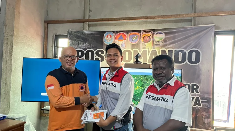 Pertamina Salurkan Bantuan Kemanusiaan untuk Penanganan Karhutla di Kubu Raya