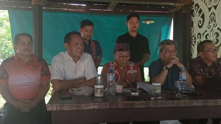 DAD Kalbar Tolak Pencabutan Perda Pembakaran Lahan Berbasis Kearifan Lokal