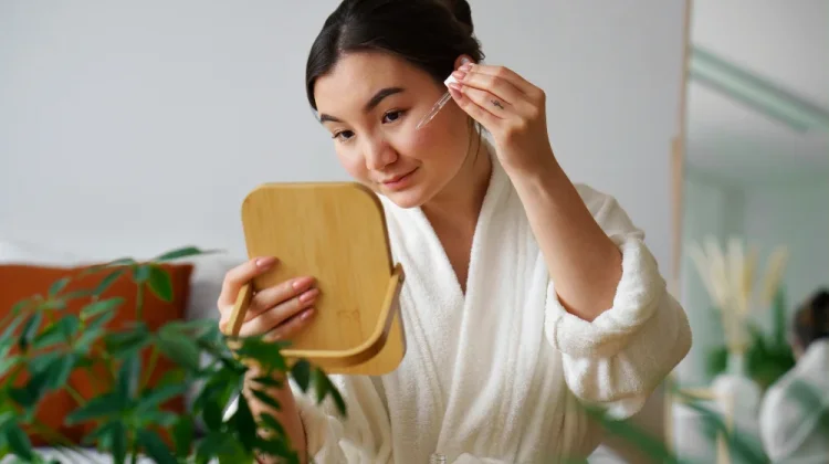 Kulit Sehat meski Kabut Asap Melanda, Begini Rutinitas Skincare-nya