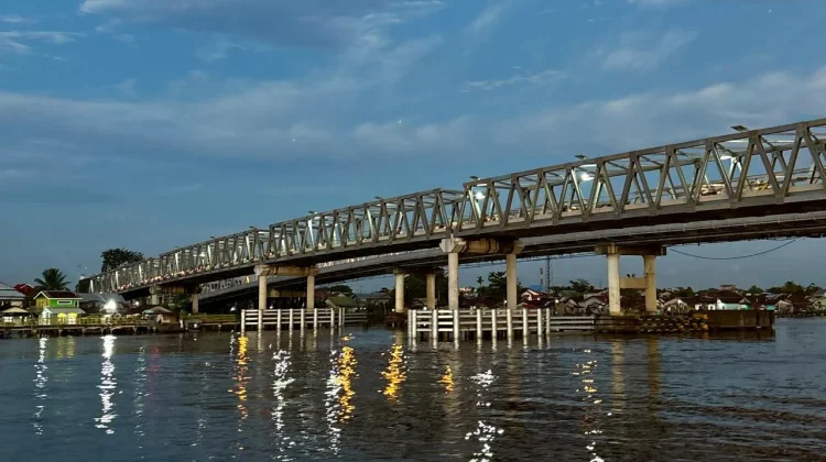 Intrusi Air Laut Sungai Kapuas Bikin Air PDAM Asin, Apa Dampaknya bagi Kesehatan?