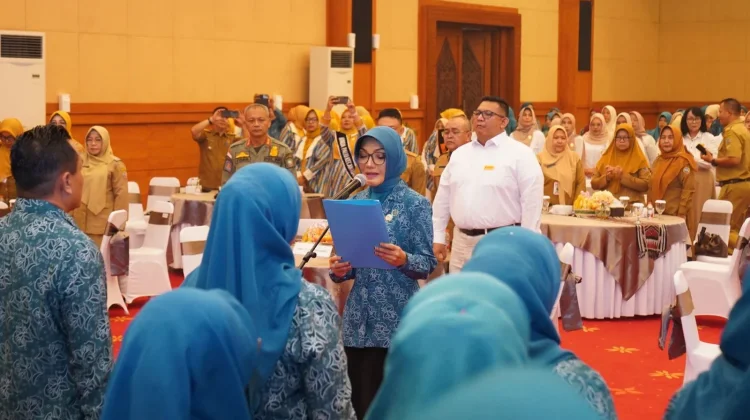 Ketua TP PKK Pontianak Ajak Pengurus Hadir di tengah Masyarakat