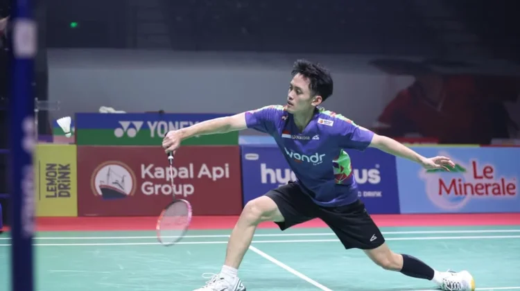 Dua Pemain Tunggal Putra Indonesia Lolos Perempat Final Indonesia Masters