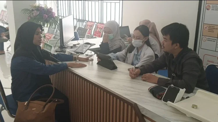 Puskesmas Parit H. Husin II Prioritaskan Pasien ISPA dari Kelompok Rentan