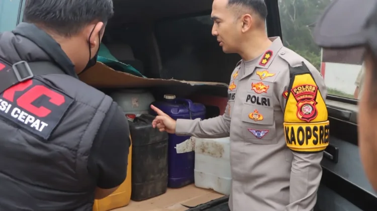 Polres Sintang Temukan Tangki Siluman saat Pengawasan BBM di SPBU