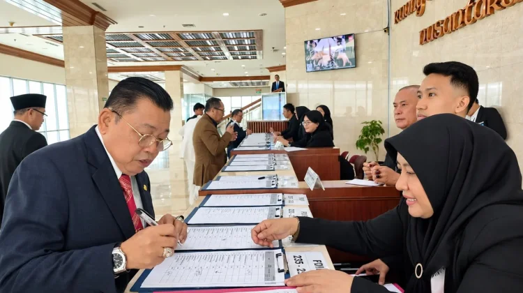 Hadiri Paripurna DPR, Cornelis: Produk Legislasi Harus Memberi Kepastian Hukum