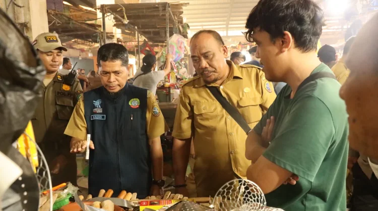 Diskumdag Tertibkan Luasan Kios dan Los Pedagang di Pasar Flamboyan