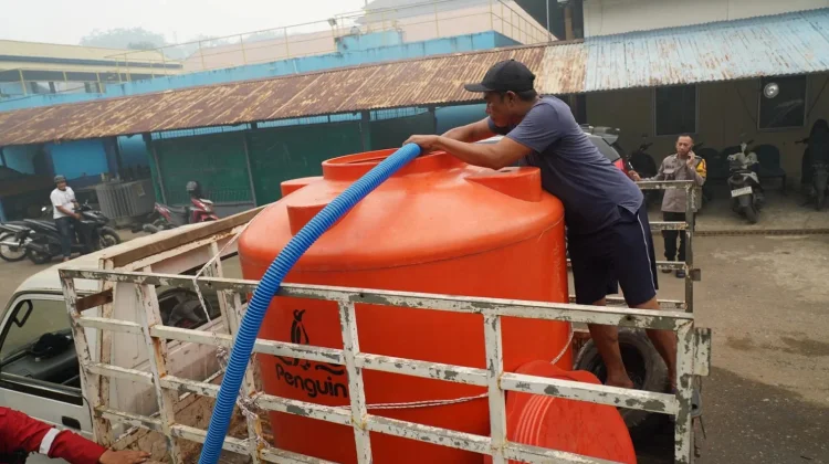 Wako Edi Pantau Langsung Distribusi Air Bersih