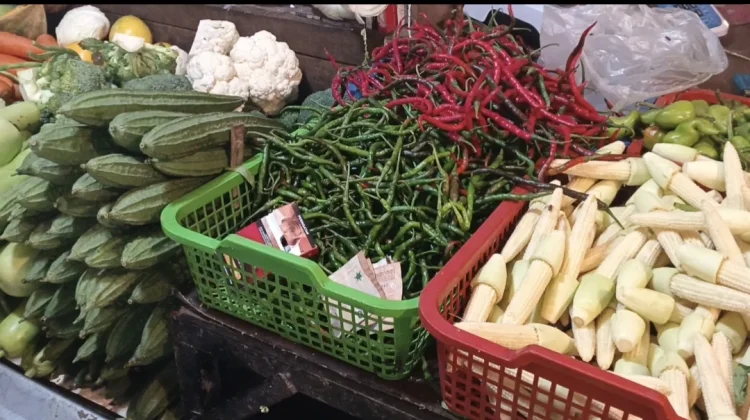 Harga Sayur, Daging Ayam Alami Kenaikan, Cabai Keriting tembus 140 ribu