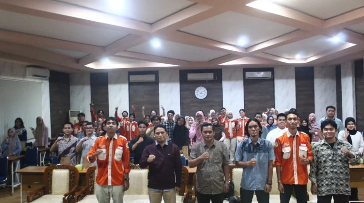 Hima-AP Untan Bekali Peserta Keterampilan Editing Video Bersama TVRI Kalbar