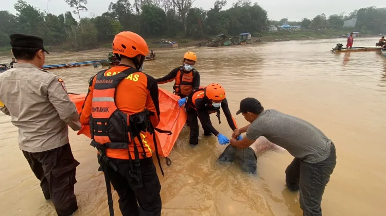 Anak Tenggelam di Sungai Kapuas Melawi Ditemukan Meninggal Dunia
